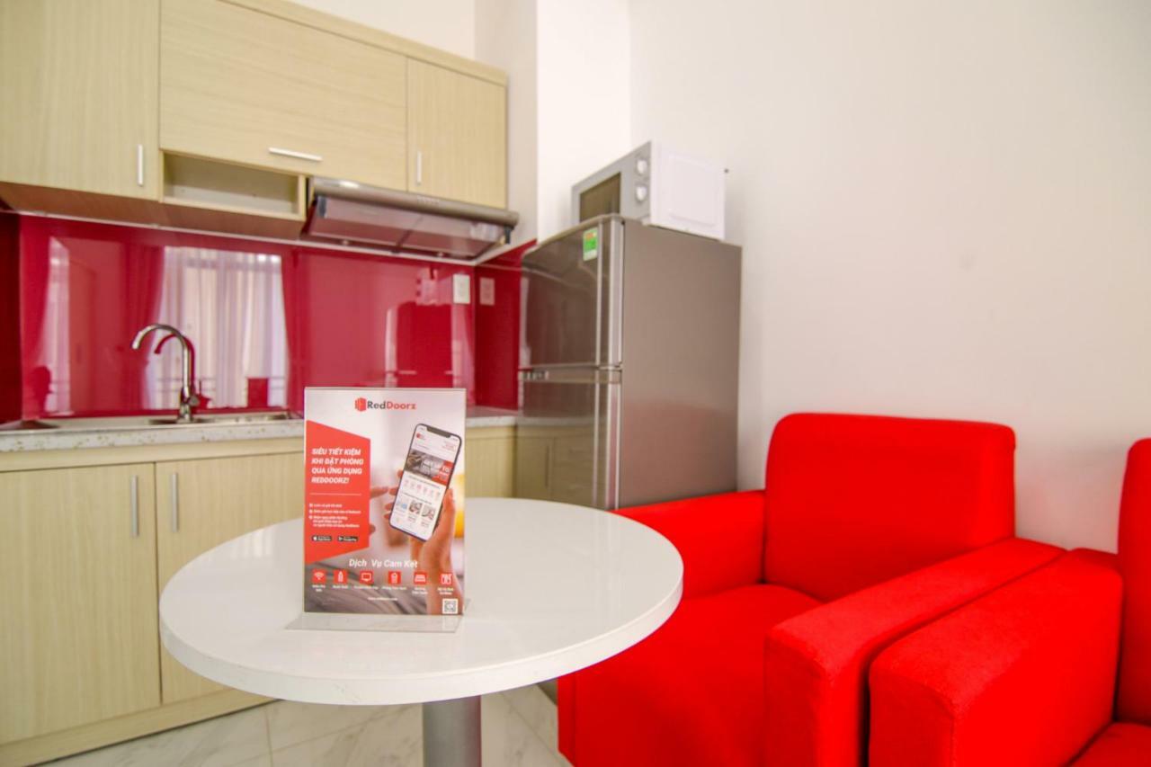 Reddoorz Near Quan Khu 7 Stadium Ciudad Ho Chi Minh  Exterior foto